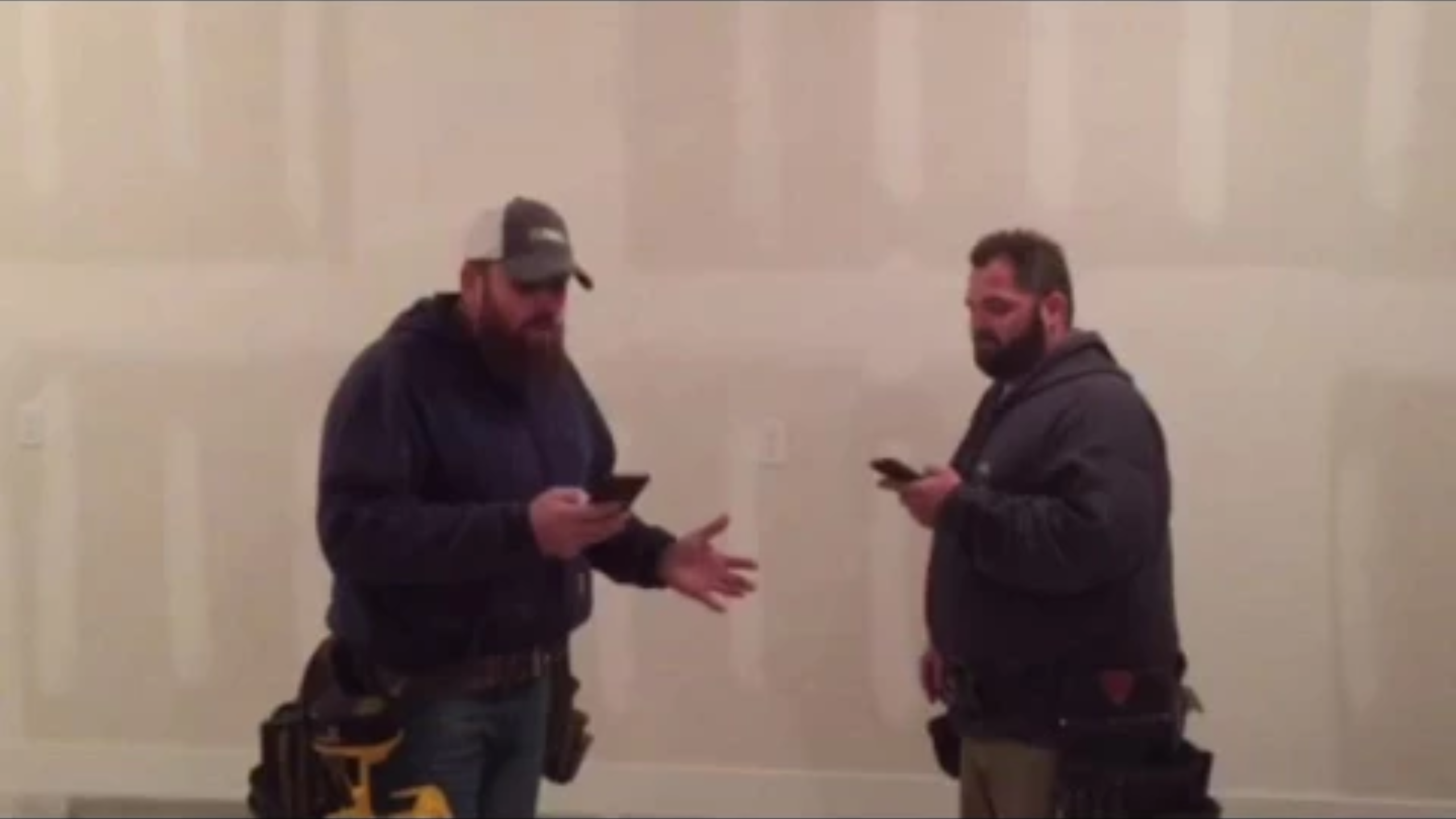 Contractors Singing “Mary Did You Know” Go Viral